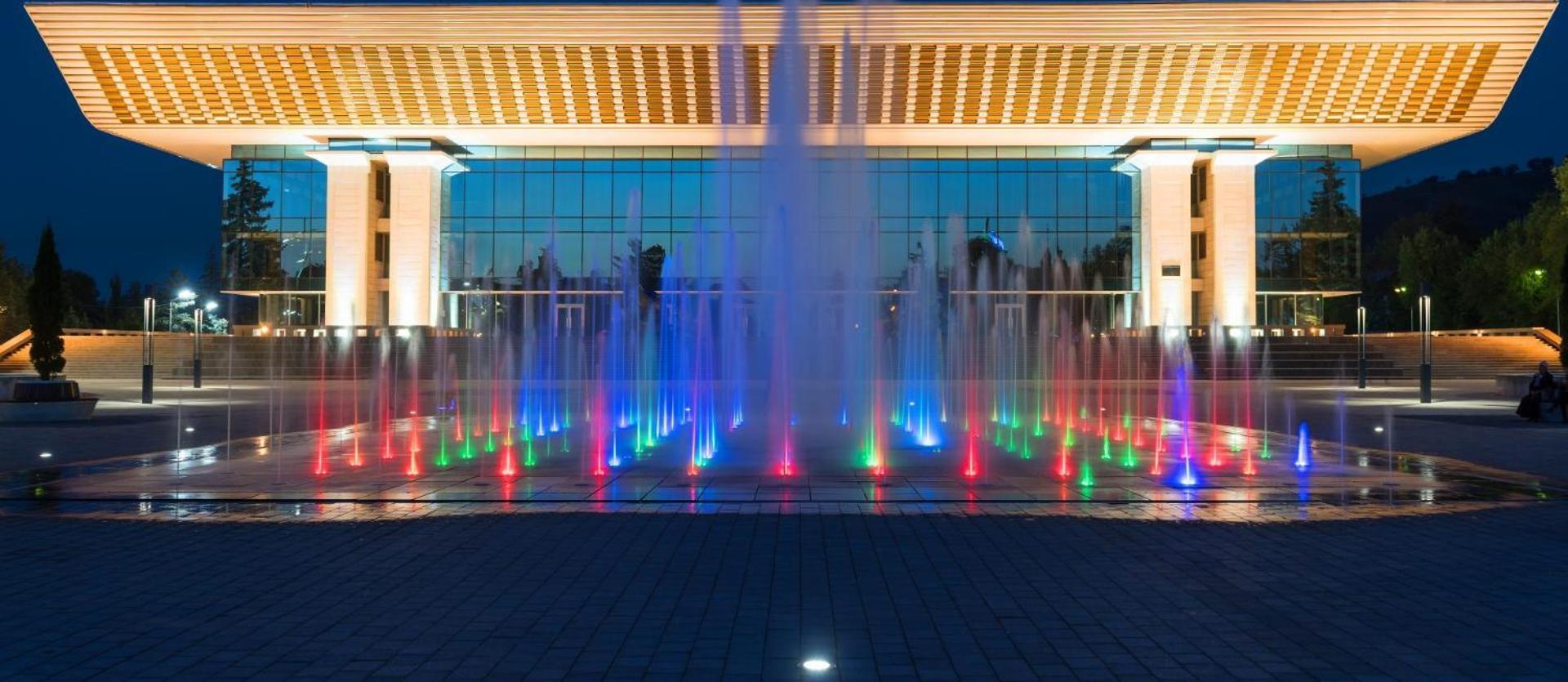 Nadezhda Apartments In Touristic Area, On The Dostyk Avenue 89 阿拉木图 外观 照片